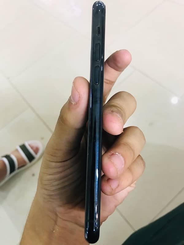 iphone 11 pro 3