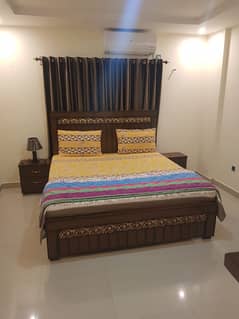 Par day to bed short time appatment for rent bahira town phase 6 any time available 0