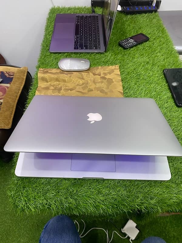 MacBook Pro 2015  15 inches Retina display WhatsApp 03215984936 0