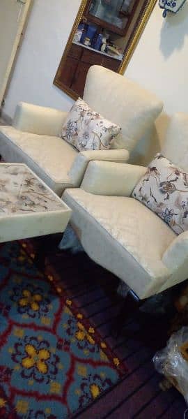 Very beautiful heavy room chairs with table03335138001 2