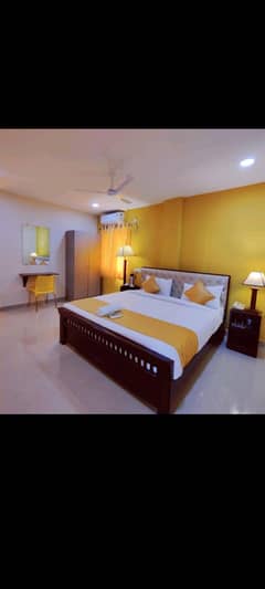 Par Day short time One BeD Room apartment Available for rent in Bahria town phase 4 and 6 empire Heights 2 Family apartment 0