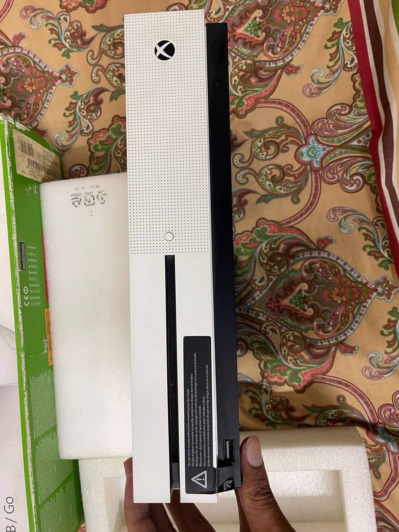 Xbox one S 10/10 condition with games and controllers 3