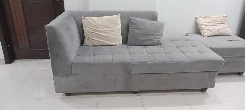 L shap 7 sitter sofa set for sale urgent 1