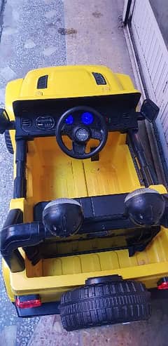 Hummer baby toy jeep rechargeable with remote in A1 condition