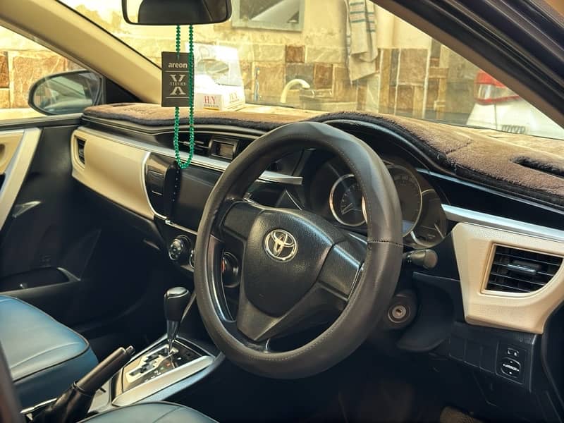 Toyota Corolla GLI 2016 Auto For Sale 2