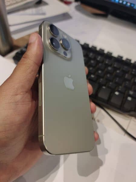 Iphone 15 pro 128GB 10/10 CONDITION 3