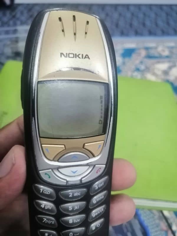 NOKIA 6310i 4