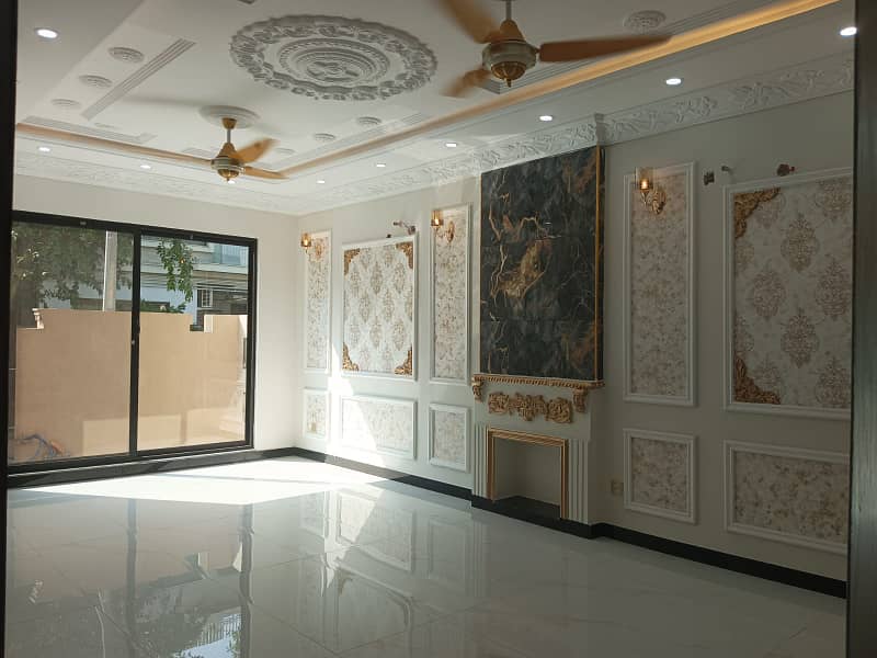 5 Marla HOUSE 4 SALE at DHA 9 Town Lahore. 2