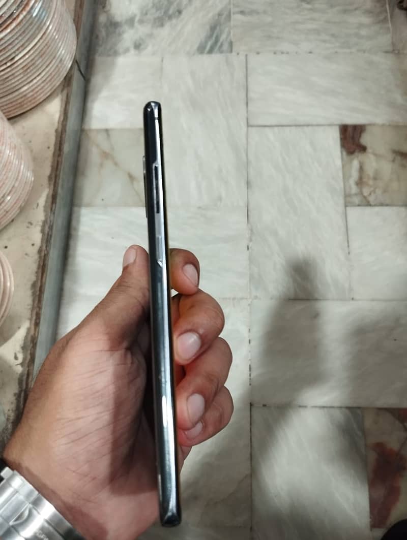 Samsung galaxy S10 plus 3