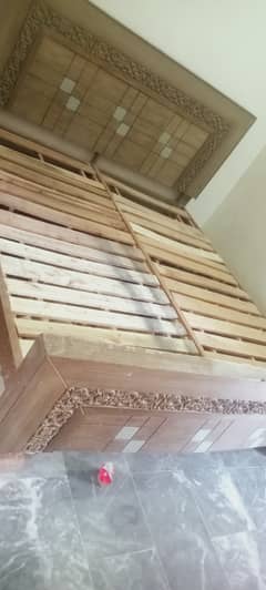 Used bed for sale due to shifting