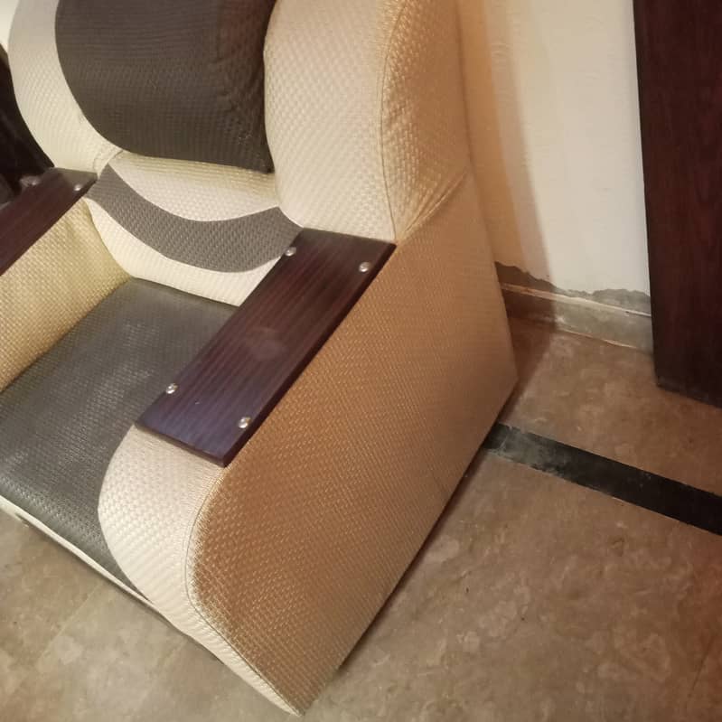 sofa for sale 0