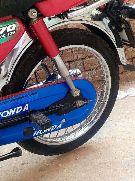 Honda cD70 bike 11