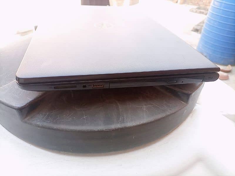 Dell laptop 3