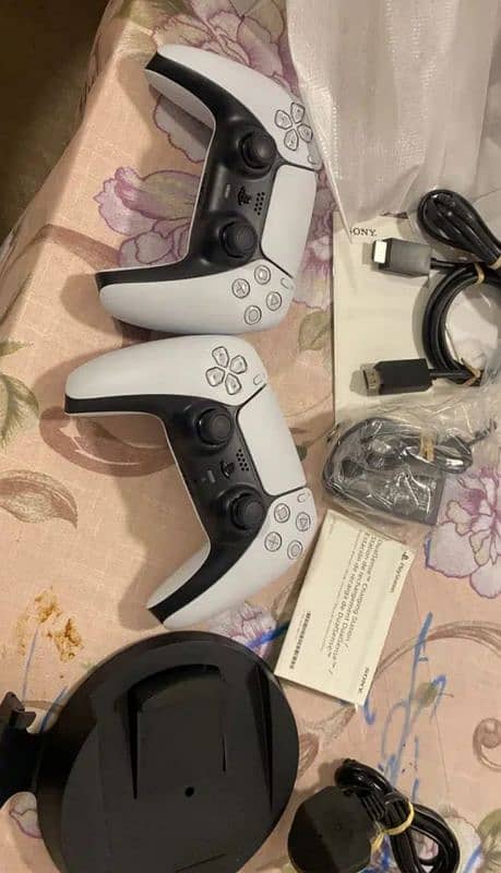 ps5 for the good condition O3O4 _O79_O437 my WhatsApp n 1