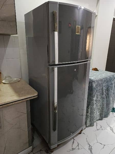 Dawlance Fridge in Running Condition 2