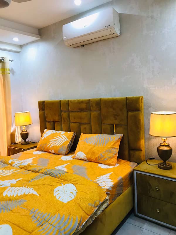 A Beautiful 1 Bed Room Luxury Apartments For Rent On Daily & Monthly Bases Bahria Town Lahore(1&2 Bed Room) 0