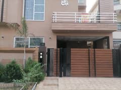 House For sale In Beautiful Punjab Coop Housing Society 0