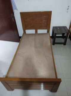 urgent sale 2 wooden single bed very good condition slightly used