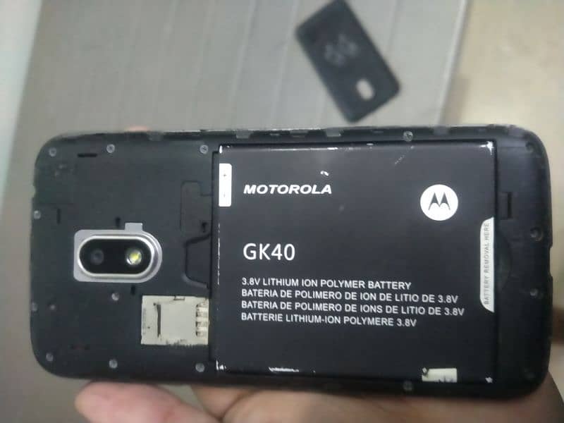 Motorola Gk40 | Some crack on screen 2