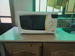 microwave oven