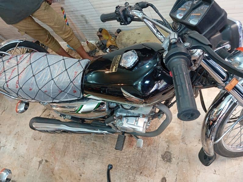 HONDA 125 SELF START 2023 APPLIED 5