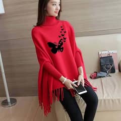 Bat-wing style  printed  fleece pocho