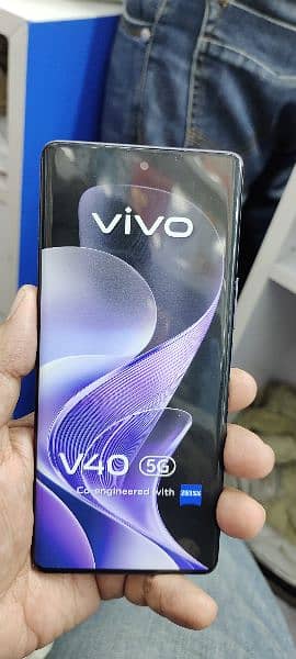 Vivo V40 5G 1