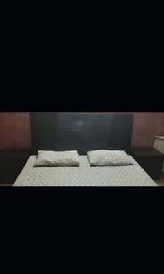 king size bed used excellent condition without mattress