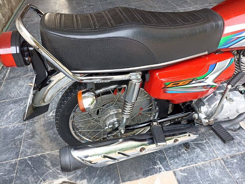 Honda 2023 model CG 125 9