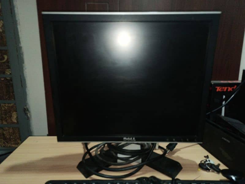 Dell LCD 19" inches 1