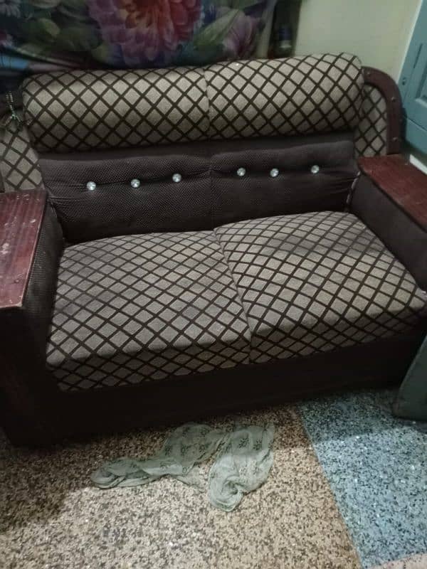 sofa set sale Karna hai wooden ma hai 1