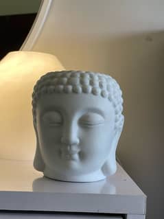 Buddha in ceramic white (Oil burner)