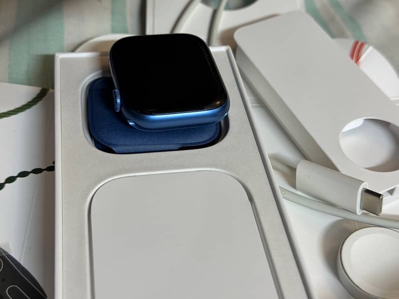 Apple watch series 7 45mm ocean blue 8