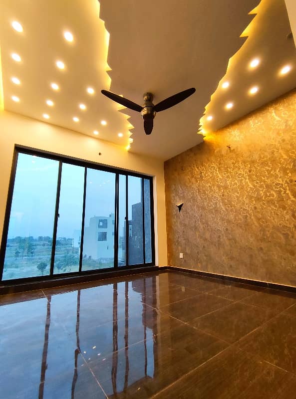 5 Marla Double Storey Modern Style Luxury Latest Accommodation Well House Available For Sale In Lake City Lahore 1