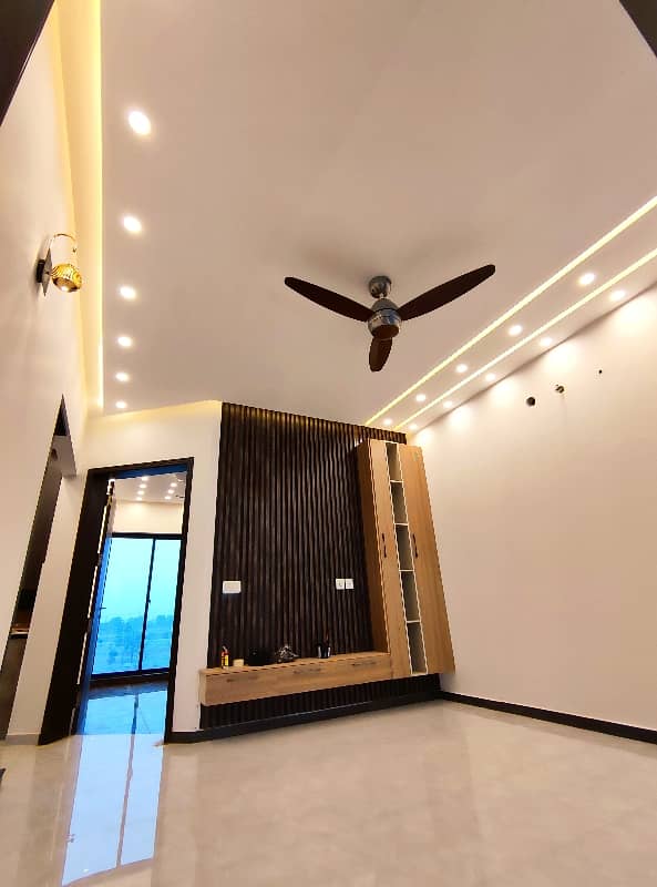 5 Marla Double Storey Modern Style Luxury Latest Accommodation Well House Available For Sale In Lake City Lahore 28