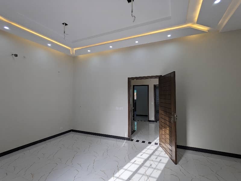 3.5 Marla Brand New Luxery Leatest Vip Modern Stylish Double Storey Double Unit House Available For Sale In Johertown Phase 2 Lahore By Fast Property Services With Original Pics 13