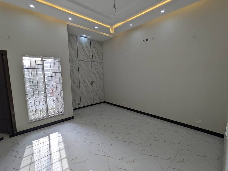 3.5 Marla Brand New Luxery Leatest Vip Modern Stylish Double Storey Double Unit House Available For Sale In Johertown Phase 2 Lahore By Fast Property Services With Original Pics 17