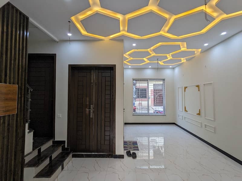 3.5 Marla Brand New Luxery Leatest Vip Modern Stylish Double Storey Double Unit House Available For Sale In Johertown Phase 2 Lahore By Fast Property Services With Original Pics 22