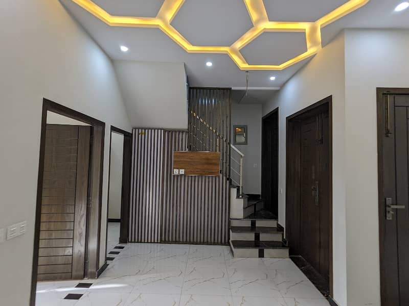 3.5 Marla Brand New Luxery Leatest Vip Modern Stylish Double Storey Double Unit House Available For Sale In Johertown Phase 2 Lahore By Fast Property Services With Original Pics 24