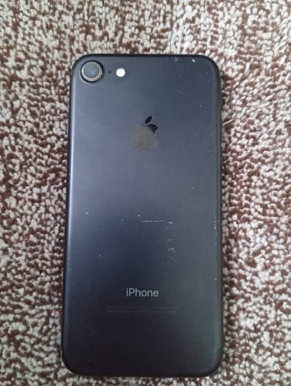 I phone 7  32 gb condition 10/9 12