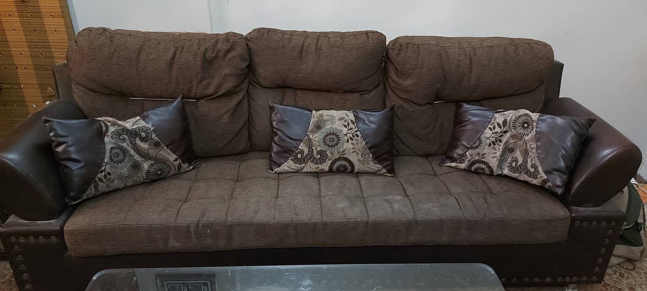 Five Seater Sofa set & Glass Centre Table with Pair of Stools for Sale 2