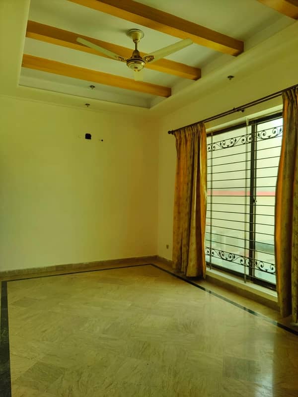 1 Kanal Upper Portion Available For Rent In Joher Town Lahore 6