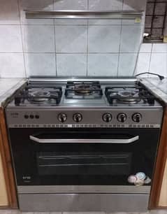 Nasgas cooking range stove very good condition.