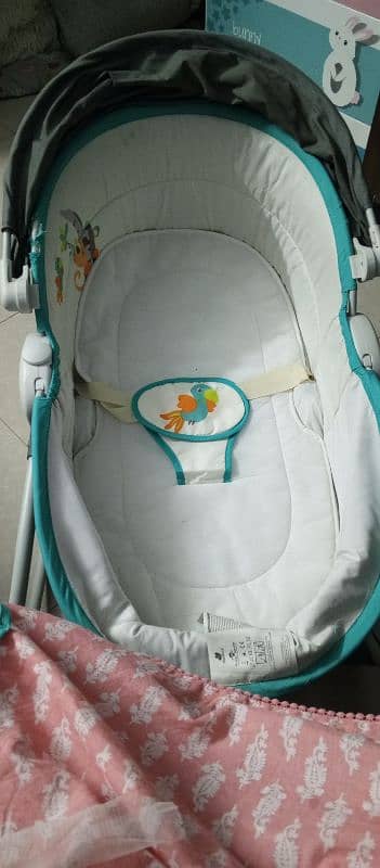 mastela 5in1 bassinet and rocker 3