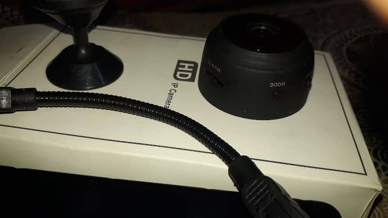 hidden samal wifi camera with magnatic stand 3