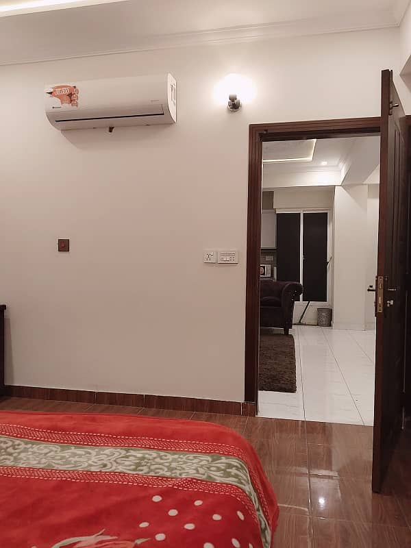 1 Bedroom VIP full furnishe flat for rent per day available in Bahia Town Lahore 5