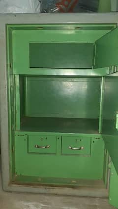 Safe / locker for sale