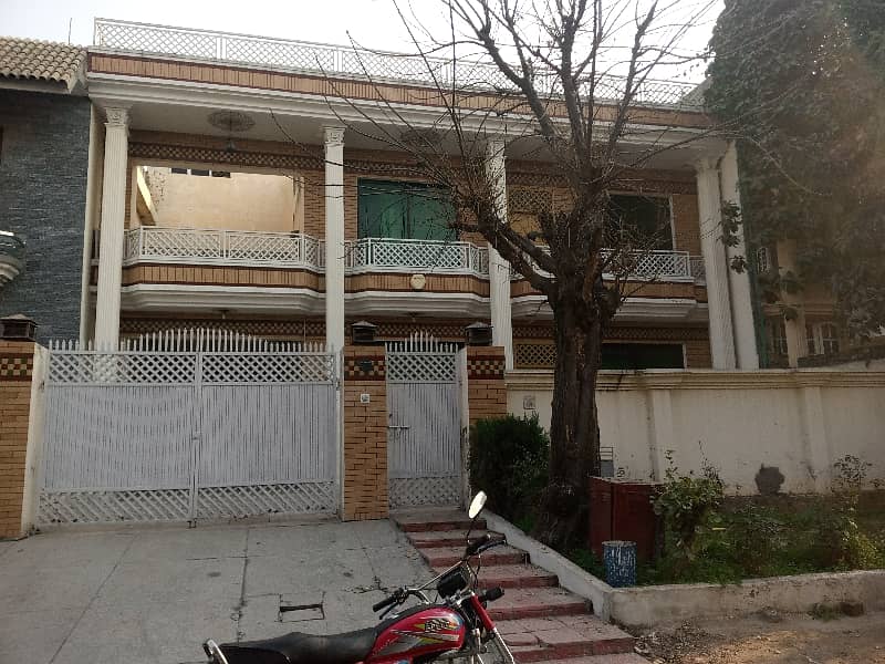 I-8 Near Shafa International Hospital Furnished House For Rent. 2