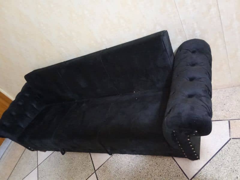 sofa 3.2. 1 brand new solid wooden sofa cumbed 7