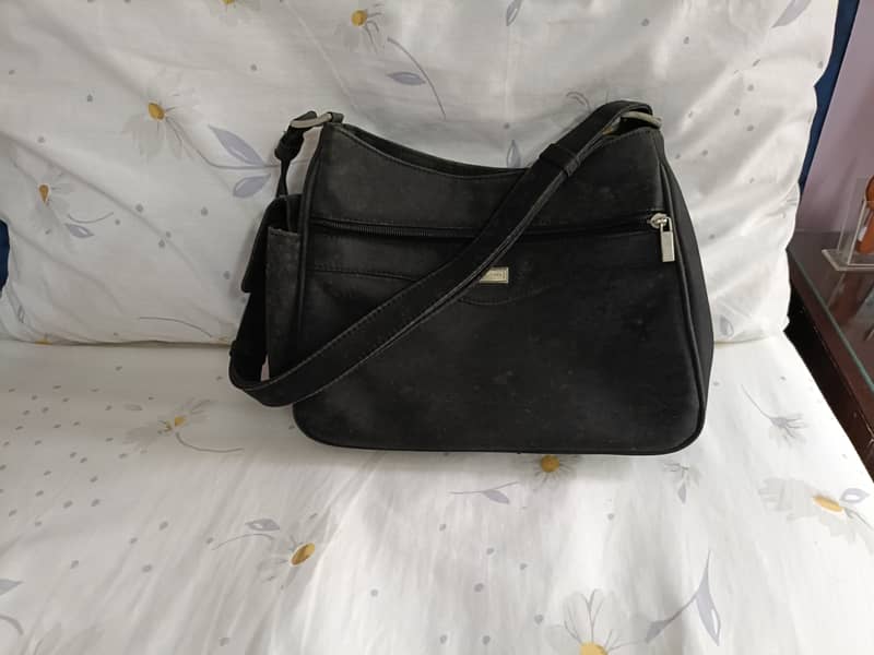 Preloved bags in good condition 7